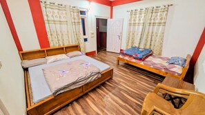 1 bedroom, iron/ironing board, bed sheets