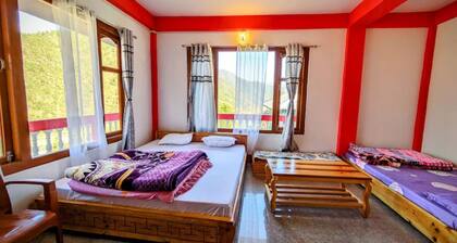 KING SIZE FAMILY ROOM