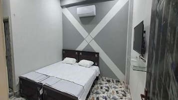 Deluxe-Doppelzimmer | Schallisolierte Zimmer, Bügeleisen/Bügelbrett, kostenloses WLAN