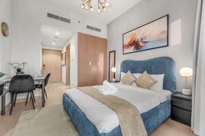 1 chambre, bureau, fer et planche à repasser, accès au Wi-Fi (inclus)