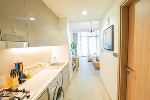 Kühlschrank, Mikrowelle, Ofen, Toaster