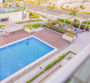 Pool - Cultural Charm Studio in Dubai (Dubai)