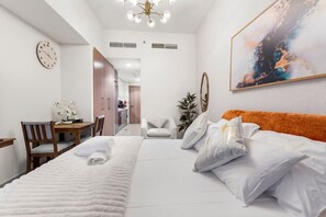 1 chambre, fer et planche à repasser, Wi-Fi gratuit, draps fournis