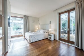4 chambres, fer et planche à repasser, Wi-Fi, draps fournis