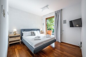 4 makuuhuonetta, silitysrauta/-lauta, Wi-Fi, vuodevaatteet