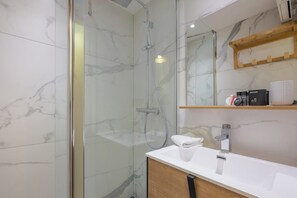 Haartrockner, Handtücher