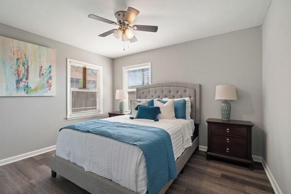 3 bedrooms, travel crib, free WiFi, bed sheets