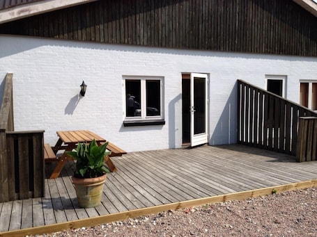 Apartment, Multiple Beds | 1 bedroom, free WiFi, bed sheets, wheelchair access