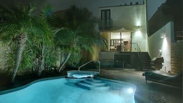 House | 3 bedrooms, desk, Internet