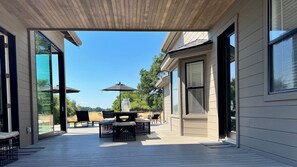 Nhà | 3 phòng ngủ, bàn, truy cập Internet tốc độ cao