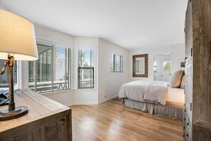 Hus | 3 soverom, skrivebord og internett