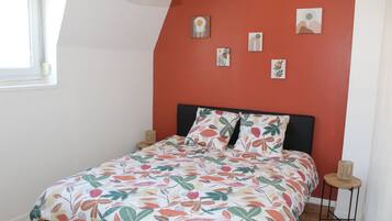 2 Schlafzimmer, Bügeleisen/Bügelbrett, Reisekinderbett, kostenloses WLAN