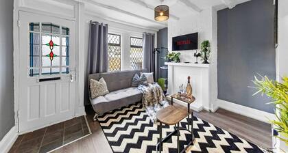Charming Chatham Apartment With 3 Bedrooms