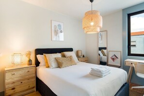 1 bedroom, desk, iron/ironing board, Internet - GuestReady - Lovely home in Campanhã (Campanhã)