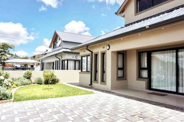 Exterior - Airport Holiday Home (Harare)