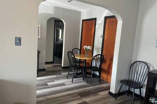 Rhine Suite at Brickhouse Inn