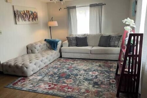 Roam Suite at Brickhouse Inn