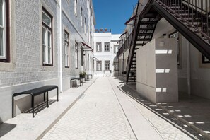 Terrace/patio - Bright, comfortable duplex apartment in a quiet and typical Lisbon neighborhood (Lisboa)