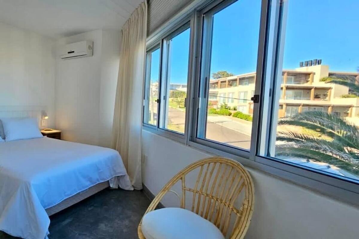 Double Room, 1 Queen Bed