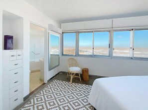 Superior Room, Beach View | Down comforters, minibar, in-room safe, free WiFi - La Posta Beach Hotel (Punta del Este)