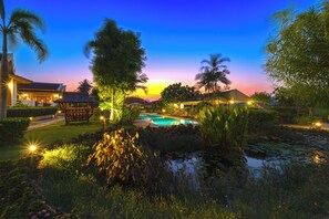 Property grounds - 30° in February nestles into the Khao Tao mountains (Nong Kae, Prachuap Kiri Khan Hua Hin)