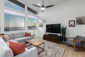 Téléviseur connecté, bureau