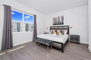 5 bedrooms, iron/ironing board, free WiFi, bed sheets