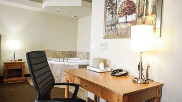 Executive Studio Suite, 1 King Bed, Non Smoking