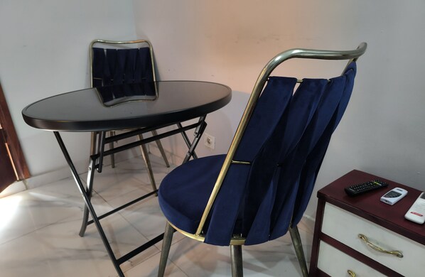 In-room dining - SOTIDEK YOP (Abidjan)