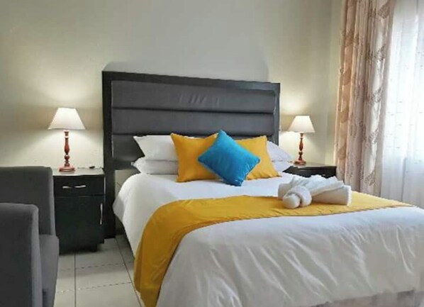 1 slaapkamer, een strijkplank/strijkijzer, wifi, beddengoed