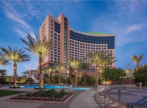 Outdoor pool - 3Bed/2Bath Deluxe Unit Las Vegas! (Las Vegas)