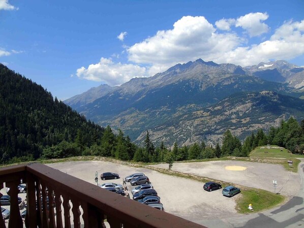 Property grounds - 5th floor, view mountain, balcony, tv, ski locker, 34m², Valfréjus (Valfréjus)