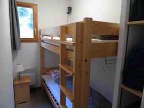 Unclassified image, 5 of 10, button - 1st floor, view mountain, balcony, tv, ski locker, 36m², Valfréjus (Valfréjus)