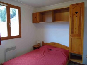 2 chambres, draps fournis