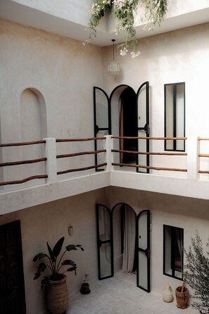 Comfort Δίκλινο Δωμάτιο (Double), Θέα στην Αυλή | Θέα στην αυλή