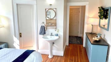 4 chambres, fer et planche Ă repasser, lit parapluie, Wi-Fi