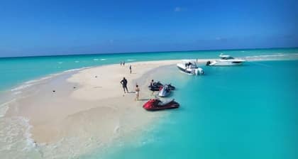 DISCOUNT, TURKS HAVEN VILLAS NEWLY BUILT LUXURY 1BR SUITE, STEPS TO THE BEACH!!