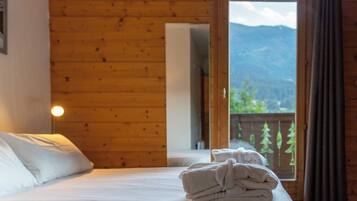 8 camere, Wi-Fi, lenzuola