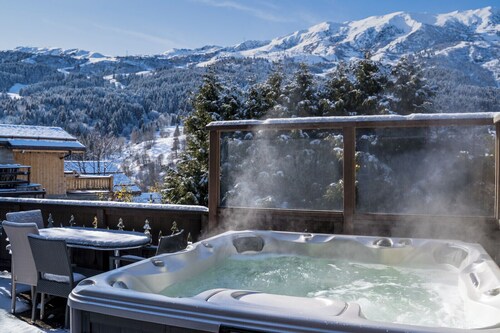 Chalet Matterhorn with outdoor hot tub and sauna