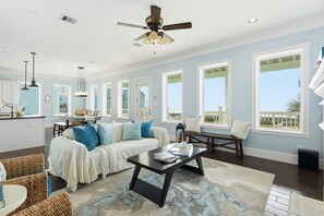 Unclassified image, 4 of 45, button