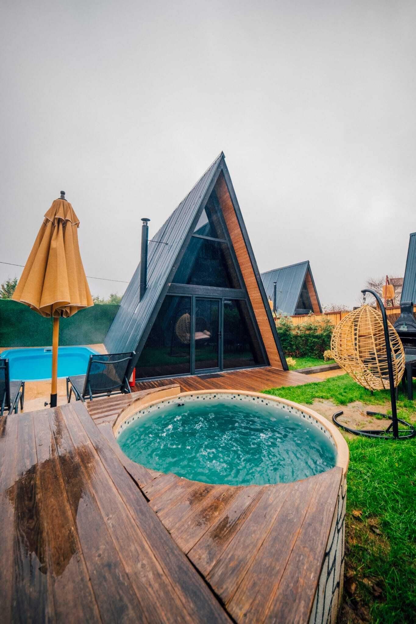 Family Bungalow | 1 bedroom, desk, laptop workspace, iron/ironing board