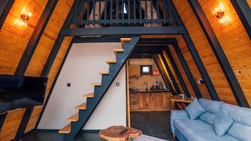 Comfort Bungalow | 1 bedroom, desk, laptop workspace, iron/ironing board