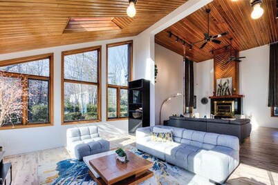 Dream Vacation Home in Saint-Jerome