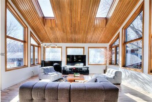 Smart TV, fireplace, DVD player, foosball