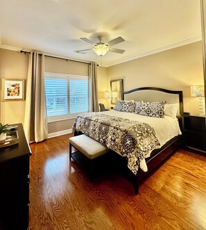 3 bedrooms, desk, iron/ironing board, free WiFi