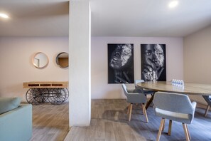 Apartment | Interior - Relax & Recharge in Roma - Elevator - Sleeps 7 (Mexico City)