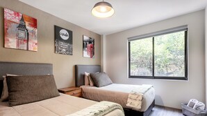 2 bedrooms, iron/ironing board, free WiFi, bed sheets - Bright & Stylish in Roma Condesa , Sleeps 7 (Mexico City)