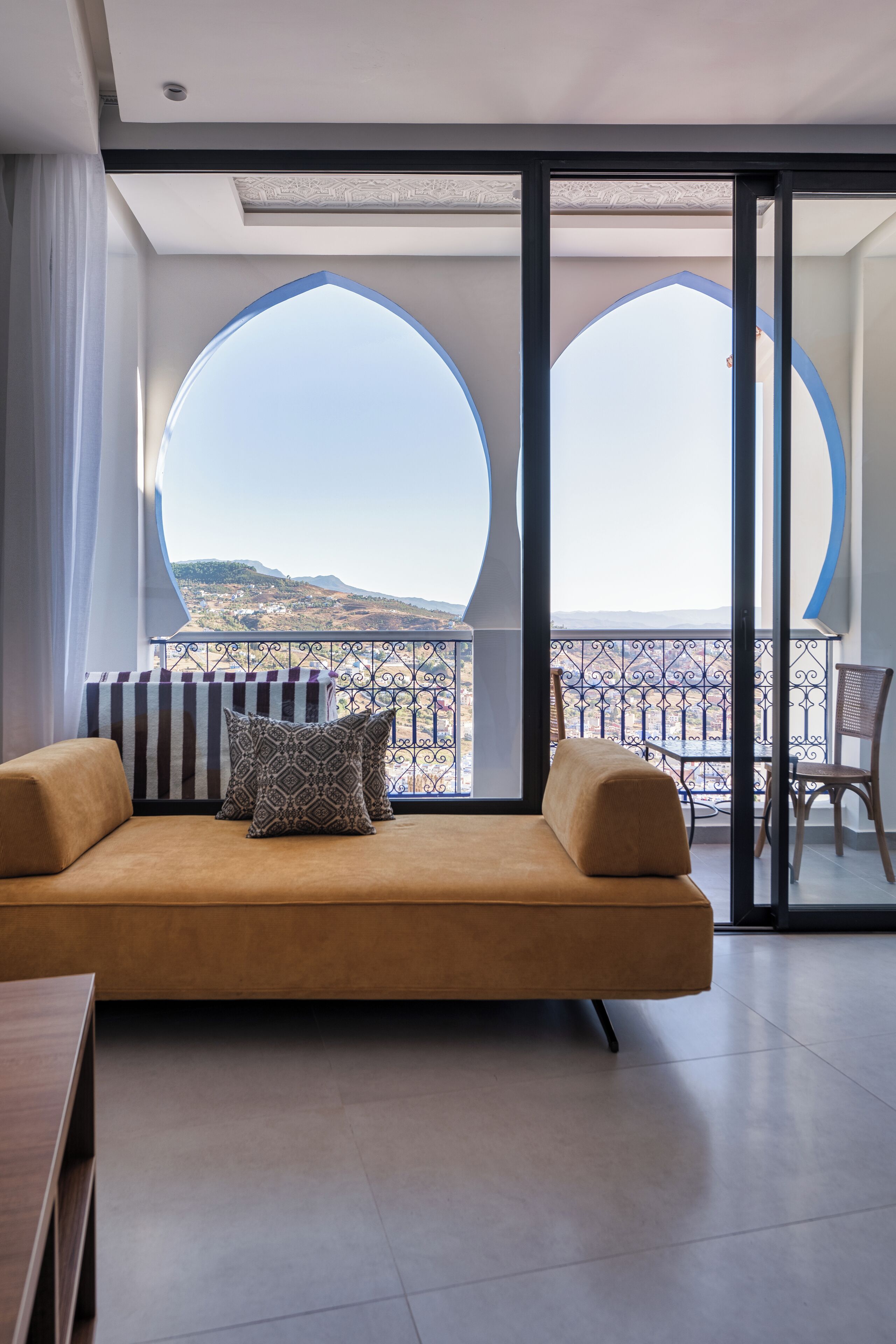 Junior-sviitti | Minibaari, tallelokero huoneessa, äänieristys, silitysrauta/-lauta