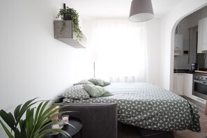 1 bedroom, iron/ironing board, WiFi, bed sheets
