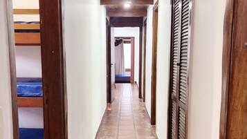 5 kamar tidur dan Wi-Fi gratis